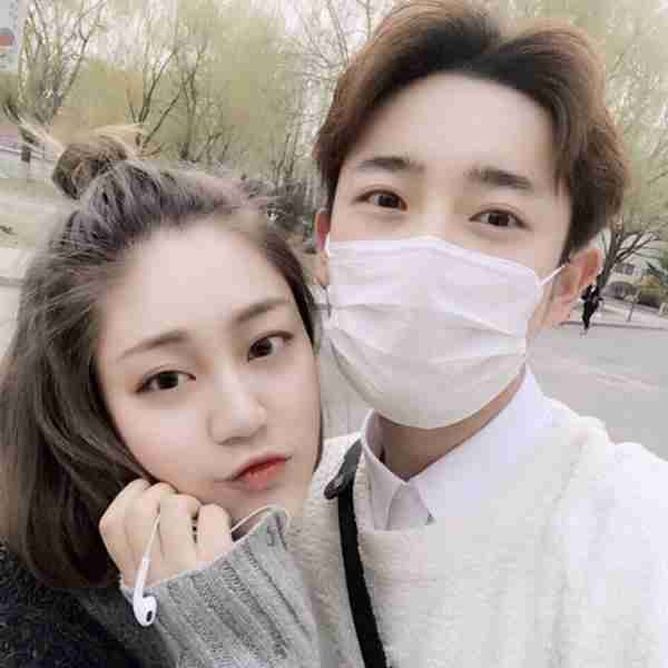 白口罩男友 白口罩男友