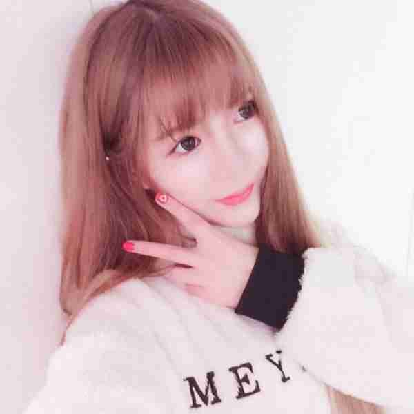 娇俏妹子剪刀手 娇俏妹子剪刀手