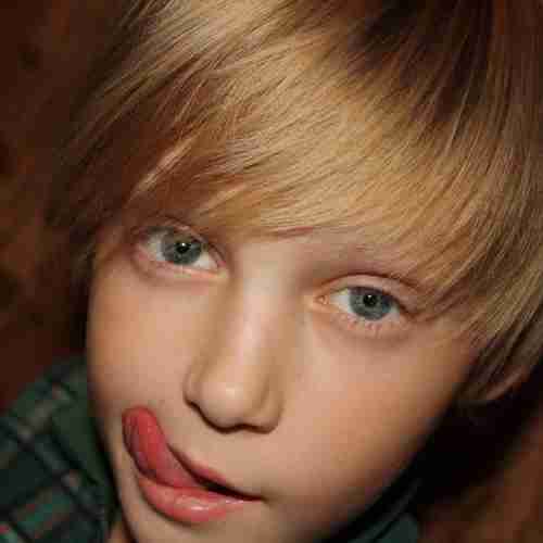 舔嘴萌正太 舔嘴萌正太