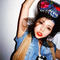 鲜艳婊子