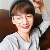 复古风圆形眼镜