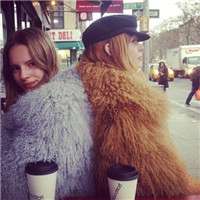 霸气富贵两姐妹 霸气富贵两姐妹