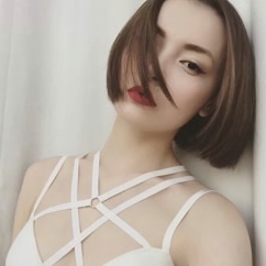 堕落的短发美女