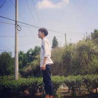 唯美清新的头像：静淡往事
