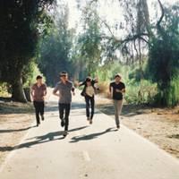 光辉岁月的兄弟微信头像:一 光辉岁月的兄弟微信头像:一