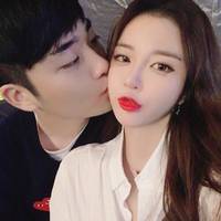 不想说话也不想动 只想和你在一起