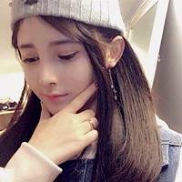 时尚女神呆萌好看又养眼 戴眼镜更是有股迷人范 时尚女神呆萌好看又养眼 戴眼镜更是有股迷人范