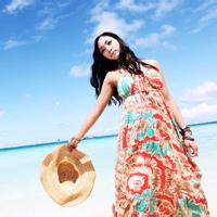 长裙美女头像全身的 街拍国外风情