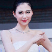 微信车模头像 90后美女性感嫩模特写