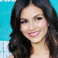 维多利亚·嘉丝蒂头像 victoria justice 维多利亚嘉丝