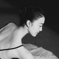 跳舞的女生头像 一生的爱好让我变的沉默了