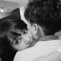 黑白情侣头像不带字 你的的怀抱感觉真的温暖