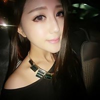 高清唯美女生静态头像_茫茫人海很难看见的