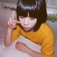 脾气很好的简单朴素简单女生头像图片，她没有