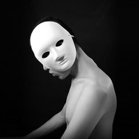 有点意思的另类个性黑白头像图片精选，紧束着