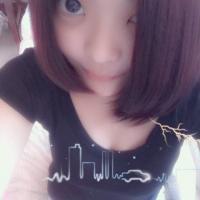 甜美感的阿宝色唯美女生头像图片 萌动的大眼睛