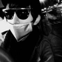 微信男生戴墨镜酷酷头像 都無法把交握的情一點