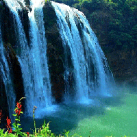 小清新绿色山间gif溪流风景头像图片