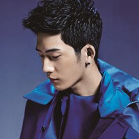 男演员井柏然头像图片 蓝色西服帅气潮男范