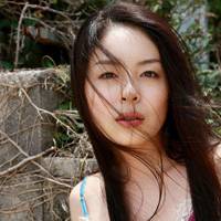 日本女演员西原亚希微信头像 有着相当的人气