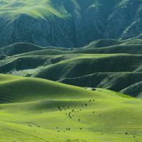 风景迷人绵延的山岭阔克苏大峡谷风景图片