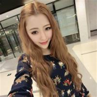 女人味很足的微信美女头像 整个人充满青春的气