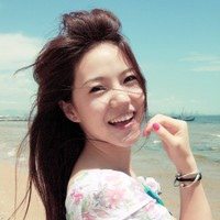 2017海边唯美意境女生头像_唯美海边女生蹲着的