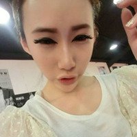 皮肤白皙微信美女真图片头像