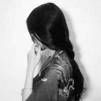 黑白女生头像高冷