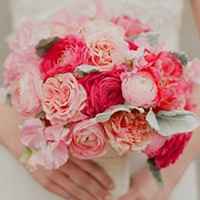 捧花系头像_充满幸福甜蜜爱意的捧花