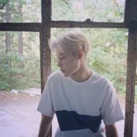 很帅的微信头像_很帅很酷的男生