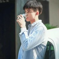 很帅的微信头像_很帅很酷的男生