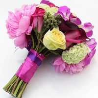 捧花系头像_充满幸福甜蜜爱意的捧花