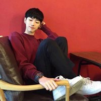 很帅的微信头像_很帅很酷的男生