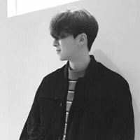 好看高清有意境的男生头像图片