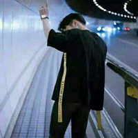 好看高清有意境的男生头像图片