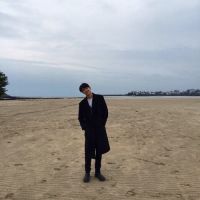 微信头像男唯美意境 海很蓝心放空