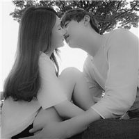 唯美伤感的个性黑白情侣微信头像图片