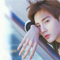 好看高清有意境的男生头像图片