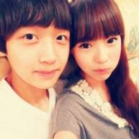 动作亲昵的非主流情侣头像图片