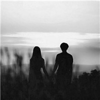 唯美伤感的个性黑白情侣微信头像图片