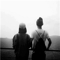 唯美伤感的个性黑白情侣微信头像图片