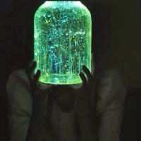 荧光瓶子头像 唯美发光的瓶子