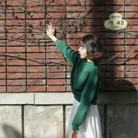 好看的简单气质微信女生头像图片