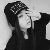 个性头像黑白女生