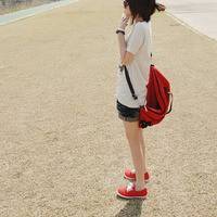 爱时尚的个性女生混搭微信头像图片