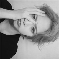 个性头像黑白女生