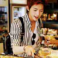 好看有意境的文艺男青年头像图片