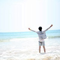 男生海边意境头像