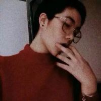 颓废男生微信头像 谁埋葬了谁的浮华